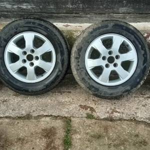 Intra alu felge 15" set sa zimskim gumama