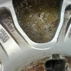 Intra alu felge 15" set sa zimskim gumama