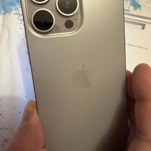 iPhone 15 pro max 256 natural titanium