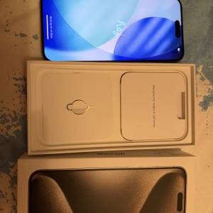 iPhone 15 pro max 256 natural titanium