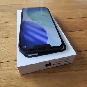 iPhone 16e 128Gb Black stanje 10/10 Garancija 11.11.2027