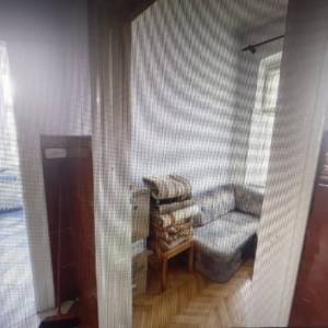 IZNAJMLJUJE SE ŠESTEROSOBNI STAN U OSIJEKU U CENTRU