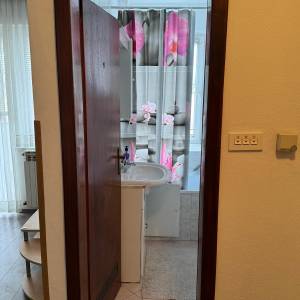 Iznajmljujem garsonijeru