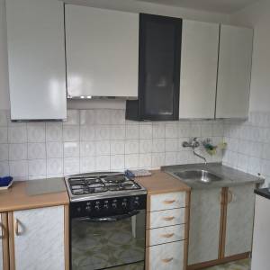 Iznajmljujem stan na dugoročno