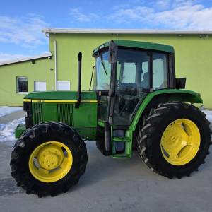 JOHN DEERE 6110