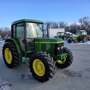 JOHN DEERE 6110
