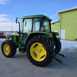 JOHN DEERE 6110