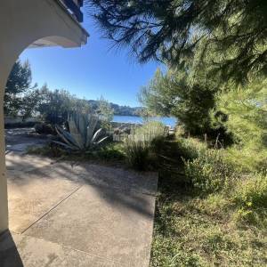 KUĆA PRVI RED DO MORA, IZVRSNA PRILIKA! BRGULJE – OTOK MOLAT