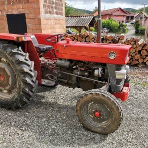 Massey Ferguson 133