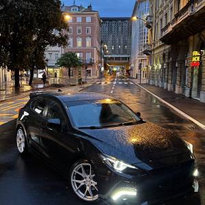Mazda 3 2.2 Skyactiv-D 110 KW– Black Limited 167/250 (2015.)