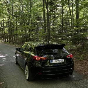 Mazda 3 2.2 Skyactiv-D 110 KW– Black Limited 167/250 (2015.)