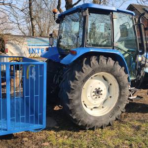 New Holland TL90 + prednji utovarivač + gajba