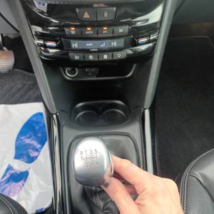 Peugeot 2008 ALLURE   1.6 Hdi  Euro 6