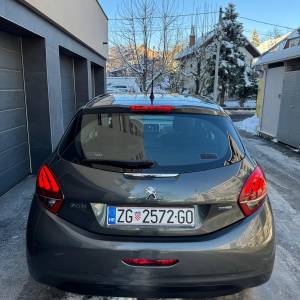 PEUGEOT 208 /107tkm/prvi vlasnik/HR auto/klima/odličan/