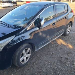 Peugeot 3008 2013. god - Automatski mjenjač, 4x4 pogonProdajem Peugeot