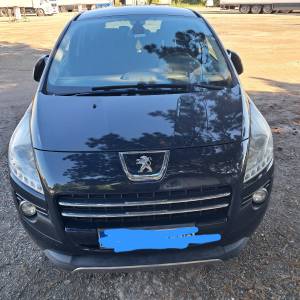 Peugeot 3008 2013. god - Automatski mjenjač, 4x4 pogonProdajem Peugeot