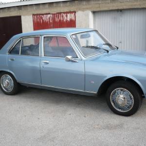 Peugeot 504