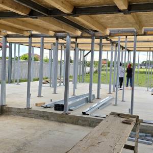 Plac s gradilištem montažne kuće 190 m2