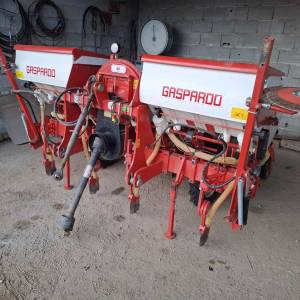 Pneumatska sijačica za kukuruz Gaspardo 4 reda