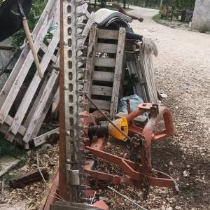 Prodaje se kosa za traktor sa manjim kvarom