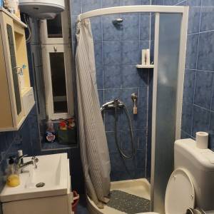 Prodajem dvosobni stan na Kozali