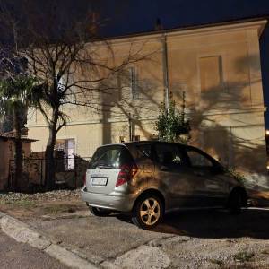 Prodajem dvosobni stan na Kozali