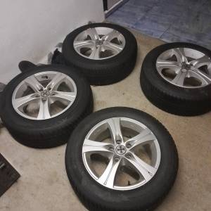 Prodajem felge + gume.