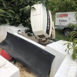 Prodajem gliser sa  prikolicom