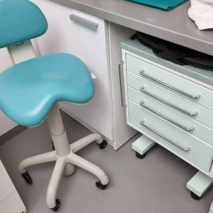 Prodajem kompletnu funkcionalnu stomatološku opremu