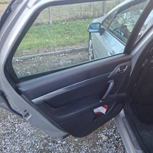 PRODAJEM PEUGEOT 407