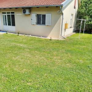 Prodajem stan u nizu