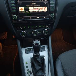 Škoda Octavia Combi 2,0 TDI DSG