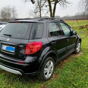 Suzuki SX4 1.9 DDIS - 3.700 €
