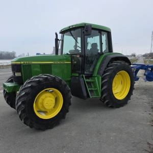 TRAKTOR JOHN DEERE 6900