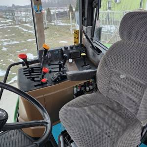 TRAKTOR JOHN DEERE 6900