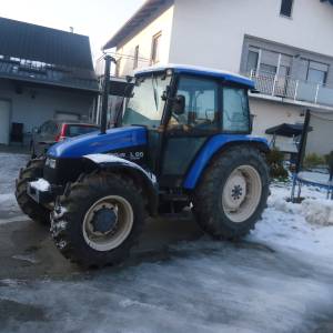 TRAKTOR NEW HOLAND  95