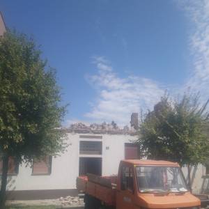 USLUZNO RUSIMO STARE OBJEKTE