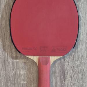 Vrhunski profesionalni reket i rabljene natjecateljske Tibhar K3 gume