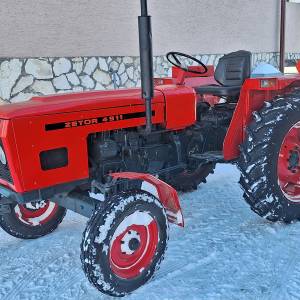 Zetor  4911