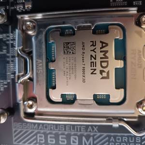 AMD Ryzen 7 9800X3D, RTX 5080 16GDDR7, 64gb ram, 2tb m.2, 1000W