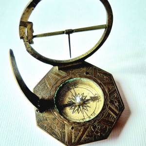 Antikni džepni sunčani sat/kompas
