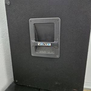 Bas binovi vonyx