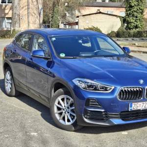 BMW X2 18i sDrive LED,KAM,AUT. KLIMA, NAVI, TEMP, HUD, *23.000*