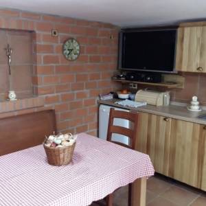 Budinščina - Krapinica, vikend kuća 90m2 na parceli 4.575m2, garaža