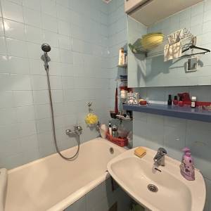 DUGAVE, UL. SV. MATEJA - 2-soban stan 57 m2 + balkon + spremište!