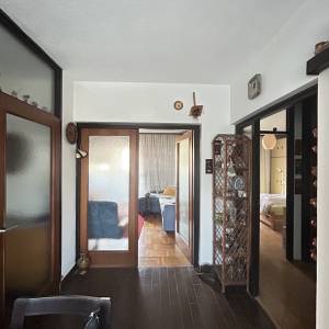 DUGAVE, UL. SV. MATEJA - 2-soban stan 57 m2 + balkon + spremište!