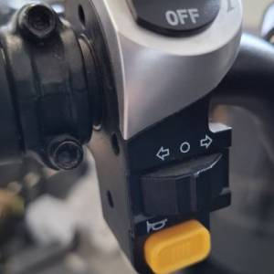 ELEKTRIČNI ROMOBIL - COOLFLY - BRZ, SNAŽAN, ATRAKTIVAN, 2025 god.