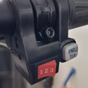 ELEKTRIČNI ROMOBIL - COOLFLY - BRZ, SNAŽAN, ATRAKTIVAN, 2025 god.