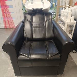 Frizerski glavoper, Zagreb