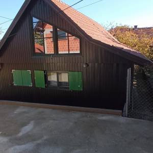 G,Stubica - Slani potok, autohtona drvena kuća 92m2, renovirana!